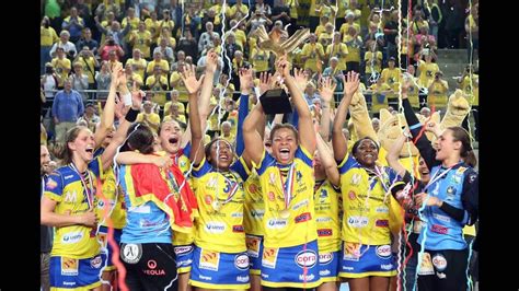 Le championnat de france féminin de handball , dénommé ligue butagaz énergie ou division 1 , est une compétition de handball qui. Handball Feminin / Hymne Algérien handball féminin, Cergy ...