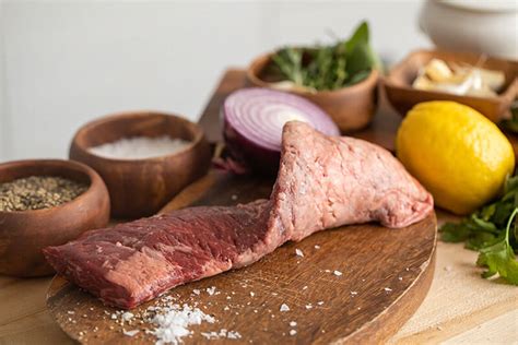 Skirt steak comes from the plate beef cut, which lies in the state of texas and certain tv shows have further segmented the skirt steak into two parts: Wholesale Beef Skirt Steak, Inner ⋆ Northwest Meat Company
