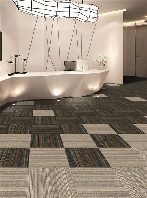 550g / M2 Pile Weight Commercial Carpet Tiles For Indoor Business Places