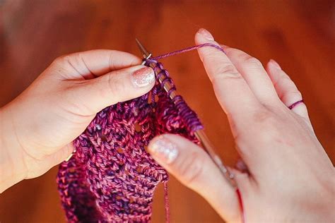 See more ideas about knitting, knitting patterns, knit crochet. On Lever Knitting with Martha Stewart, a way to knit ...