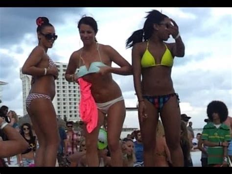 These girls put on a show for the crowd. Spring Break 2019 Hottest Contest Ever! Cancún México ...