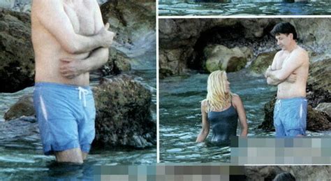 A immortalare la first lady è stato il settimanale oggi con un servizio che mostra la paladino in costume da bagno e una forma fisica da dieci e lode. Il premier Giuseppe Conte al mare con Olivia Paladino ...