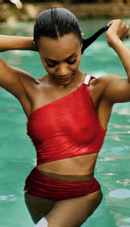 Zoe saldana (avatar, star trek) returns to the big screen next year (in full human form) with colombiana. Celebrity Nude Century: Zoe Saldana (The Blue Girl-"Avatar")