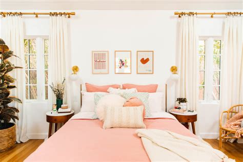 Preparing to decorate a bedroom calls for creativity, effort and imagination. Our Blush Master Bedroom Reveal - New Darlings