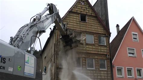 Der ostalbkreis begleitete die entwicklung der traditionsreichen immobilie „margaritenheim im herzen von schwäbisch gmünd zu einem interdisziplinären haus der gesundheit. Abriss Haus Ledergasse 36 in Schwäbisch Gmünd - YouTube