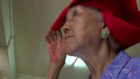 She regularly anchors asia business report and newsday from the bbc. Singapore at 50: The Samsui women who built a city - BBC News