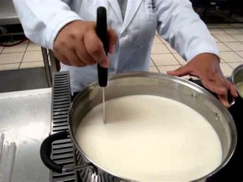 El proceso, las condiciones de coagulación. Cómo hacer queso en casa - YouTube