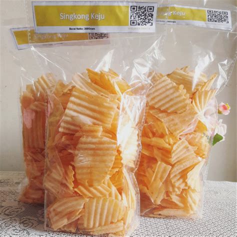 Kupas singkong dan cuci bersing. Jual Keripik Singkong Keju 200Gram - Widjaya Snack di ...