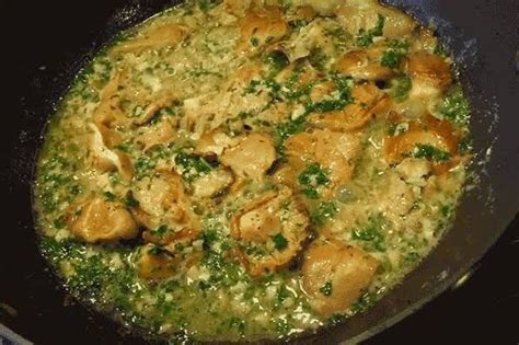 Itu karena aroma dagingnya yang prengus sehingga orang enggan untuk memakannya. Resep Tongseng Jamur Tiram Tanpa Santan / Recipe Perfect ...
