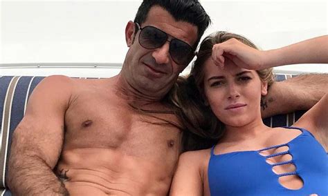 La bellísima hija del exfutbolista luso luis figo y la modelo sueca helen svedin disfruta de unas paradisiacas vacaciones en familia. Luis Figo: integrará la Familia Real Española | Diario ...