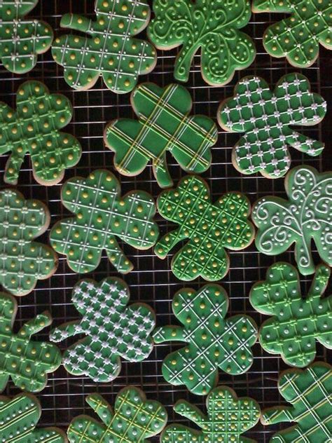 Serve these cute and delicious irish flag sugar cookies at your st. 17 Best images about St. Patrick's Day Cookies on Pinterest | Patrick o'brian, Irish flags and ...