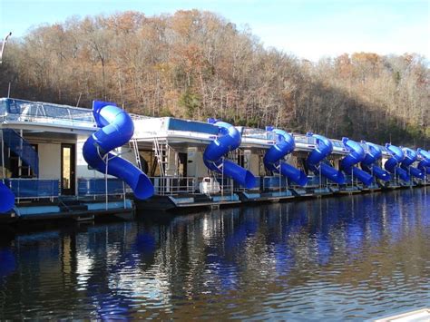 This is where we put our runabout in for free. lake cumberland kentucky party cove | Lake Cumberland ...