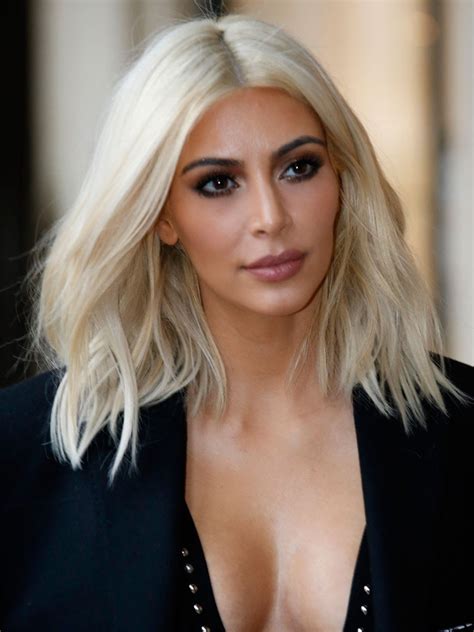 And the likelihood is, she was aiming to do a grand reveal at the first. Kim Kardashian Medium Blonde Lace Front Wig - Rewigs.co.uk