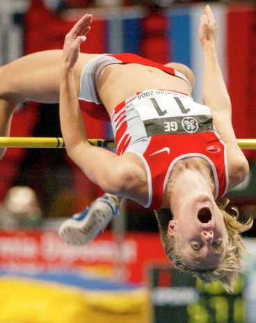 She started swimming under the guidance of the sweda coach, and became hooked when she was little. Världsårsbästa av Kajsa i comebacken | Aftonbladet