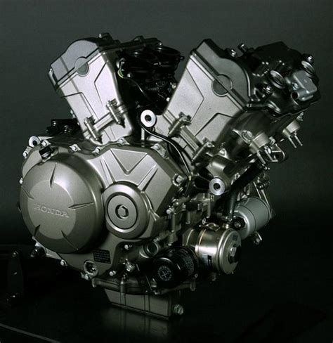 Analysis of contemporary motorcycle engines. Guide to Types of Motorcycle Engines | The BikeBandit Blog