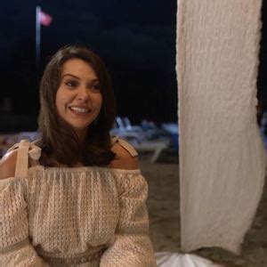 Ağır romantik izle, 2020 de vizyona giren en yeni filmlerden biri olan bu romantik komedi filmi sizlerle. Ağır Romantik - film 2019 - Beyazperde.com