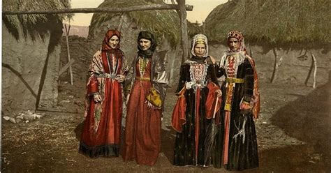 30 этнографических открыток из серии «Кавказские типы»