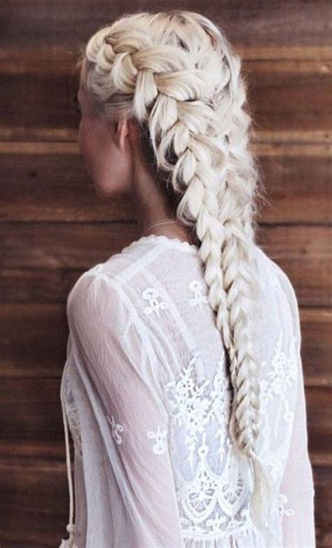 Coiffure avec la queue pour le. 10 Styles De Tresse Pour Votre Coiffure De Mariage ...