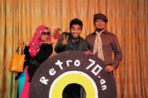 Majlis juga diteruskan dengan cabutan bertuah sesi ketiga dan sesi keempat oleh puan nor zuraihan bt ismail serta puan juraidah mat jan. Mirror mirror on the wall... Who's the beautiful of the ...
