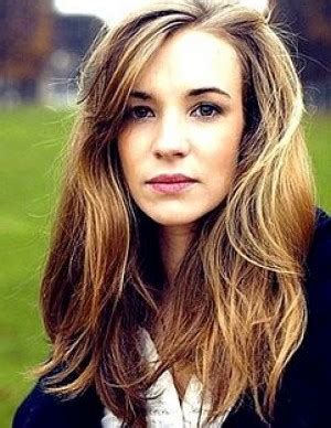 Since starting on the stage as a child. Clemence Faure nue, 1 Photos, biographie, news de stars | LES STARS NUES