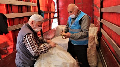 Şanlıurfa haberleri ve son dakika gelişmeleri için tıklayın! Şanlıurfa'dan İdlib'e insani yardım tırı gönderildi - Son ...