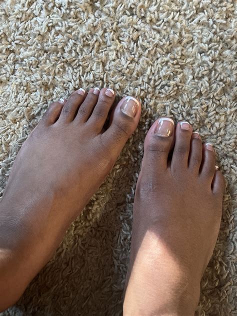 Ebony - Fun With Feet