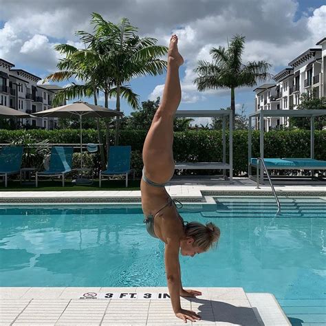 Paige vanzant's profile at tapology. Pool-Side Handstand Pics Of Sexy Former UFC Star Paige VanZant