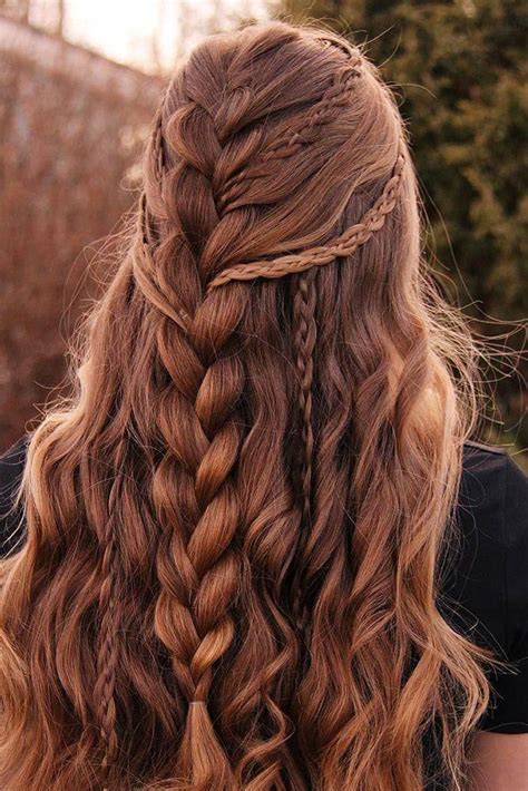 Oct 29, 2020 · such luscious ringlets (and natural curls of all sorts of lengths and styles) needn't be tucked away on your wedding day—although we do love the addition of a statement hair accessory of some. 30 Wedding Hairstyles Half Up Half Down With Curls And ...