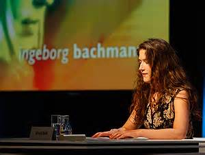 Antonia baum führt das typische leben einer jungen, privilegierten frau in der großstadt: Antonia Baum (D) Jurydiskussion | Bachmannpreis.eu