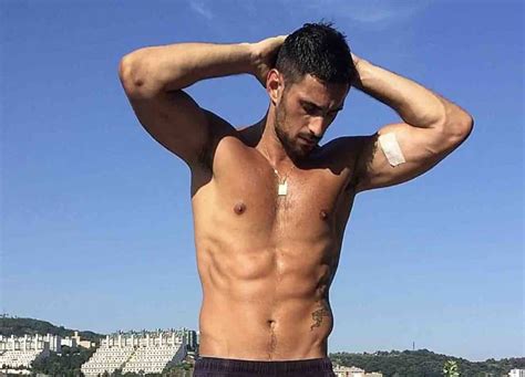 Alessandro cannataro temptation island 2019 tentatore temptation island: Chi è Alessandro tentatore Serena Temptation Island Vip ...