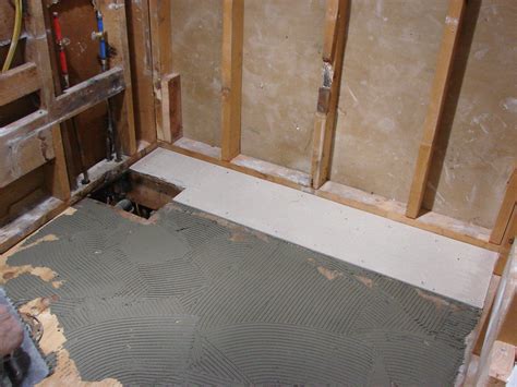 Calculate prices per square foot for plywood, dricore, amdry, tyroc. How To Replace Plywood Subfloor In Bathroom - Carpet ...