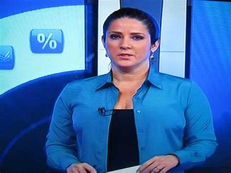 A apresentadora do edição das 16h, da globonews christiane pelajo aparece em um vídeo vazado nas redes sociais os bolsonaristas acharam esse vídeo da pelajo surtando na globo! Christiane Pelajo "A Deusa": Fotos de Christiane Pelajo