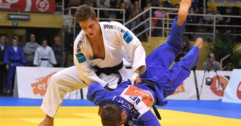 Bekijk meer ideeën over voetbal, logo's, voetbal knutselen. Judoka Karel Foubert niet naar EK in Kroatië: "Begrijp het ...