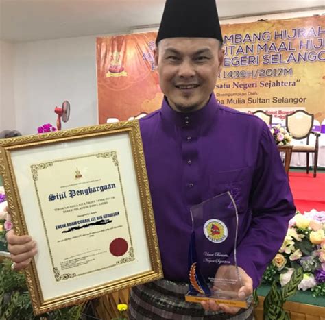 Menariknya, kalendar islam @ hijrah memang kalendar yang berpandukan pergerakan jasad bulan di langit. Adam Corrie, Tokoh Maal Hijrah Peringkat Selangor - MYNEWSHUB