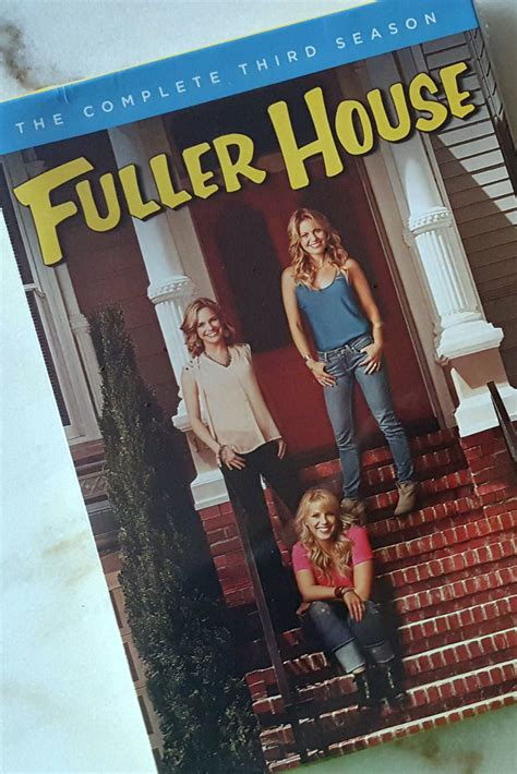 (candace cameron bure) ist nun erwachsen, hat geheiratet, den nachnamen fuller angenommen und drei kinder bekommen. Fuller House Season 3 - Now on DVD! | Mama Likes This