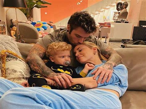 Maybe you would like to learn more about one of these? "Lunedì pronto il nuovo reparto": l'annuncio di Fedez e ...