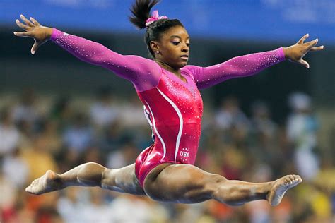 1 day ago · американская четырехкратная чемпионка олимпийских игр по спортивной гимнастике симона байлз отказалась принимать участие в индивидуальном многоборье на летних играх в токио. Симона Байлз - американская гимнастка. Биография. Фото ...