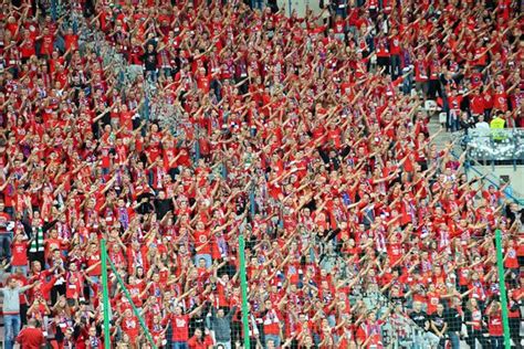 The hooligans were at the match between lazio and roma on may 25, at the invitation of the supporters of the former club. Wisla krakow - Legia Warszawa 21.09.2014