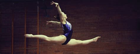 Tra le gare principali troviamo i giochi olimpici, i campionati mondiali e la coppa del mondo. L'equilibrio nella ginnastica artistica