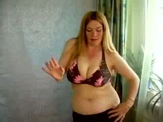 Homemade vid of amateur stripper on pole fucking. Chubby mommy Svetlana Krukatova gives amateur belly dance ...