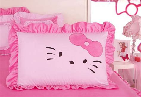 Hello kitty bedding set is good for hello kitty room decor. Hello-Kitty-Queen-Size-Bedding-Purple-Comforter-Set-King | ピンク