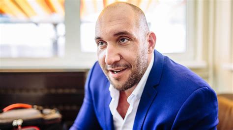 Berki Krisztián letolt gatyával üzeni: "Kinyalhatják a se ...