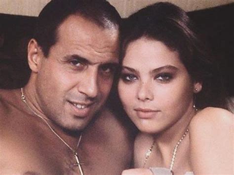 Innamorato pazzo (1981) con barnaba (adriano celentano) e cristina (ornella muti). Ornella Muti: «Con Celentano fu passione. Claudia Mori ...