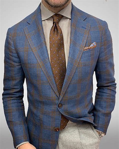 Whether you want to make a bold statement whilst keeping it classy, or just add a personal touch to your aw inventory, checkered pants are one of the most stylish ways to cover your bottom half. Classic Plaid Men's Blazer - BEACENTER | Mens fashion suits business, Mens fashion classy, Mens ...