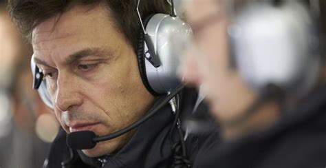 Using the links above you can find the full weekend schedule, including details of practice and qualifying sessions, support races, press conferences and special events, plus the latest news headlines, circuit information and f1 race results. Toto Wolff: "Zeer geïrriteerd toen Bottas in Baku lekke ...