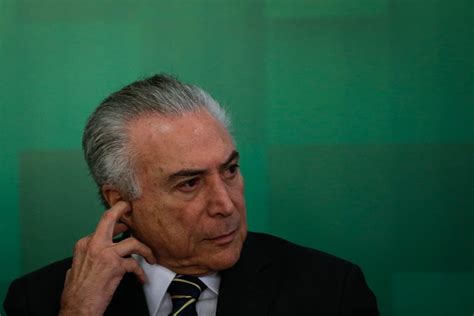 Cinco condições para um eventual impeachment de bolsonaro com arthur lira no comando da câmara a vitória avassaladora do centrão mostra que o caminho para o impedimento do presidente é longo. Investidor espera placar do impeachment para avaliar ...