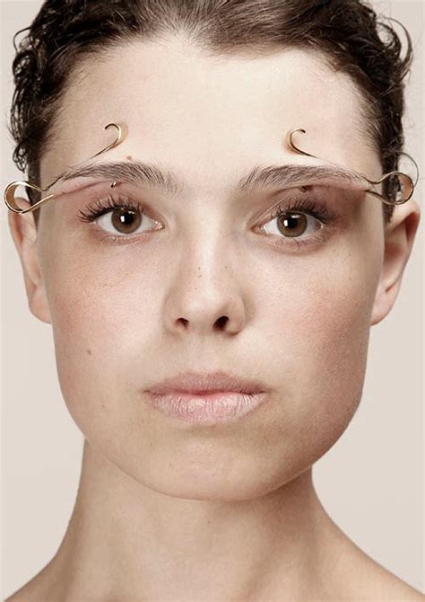 Face distorting jewelry - Spoki