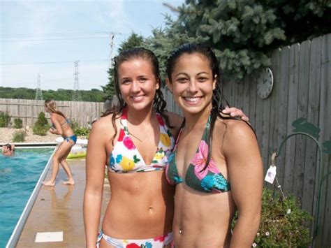 Crazy college girls on vacation at missouri lake home video. drakesdrumuk: Bradley University Cheerleaders Pool Party