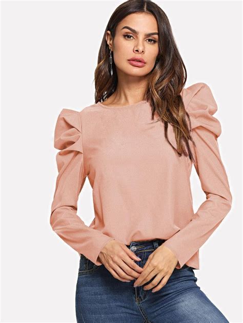 Dutch sloof) is the part of a garment that covers the arm, or through which the arm passes or slips. Keyhole Back Leg-of-mutton Sleeve Top | Leg of mutton ...