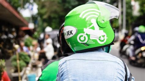 Viral prank ojek online !!! Dimintai Tolong Kerjakan PR Matematika, Drivel Ojol Ini ...